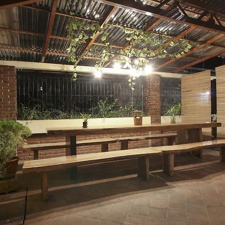 De Hostel ยอกยาการ์ตา ภายนอก รูปภาพ