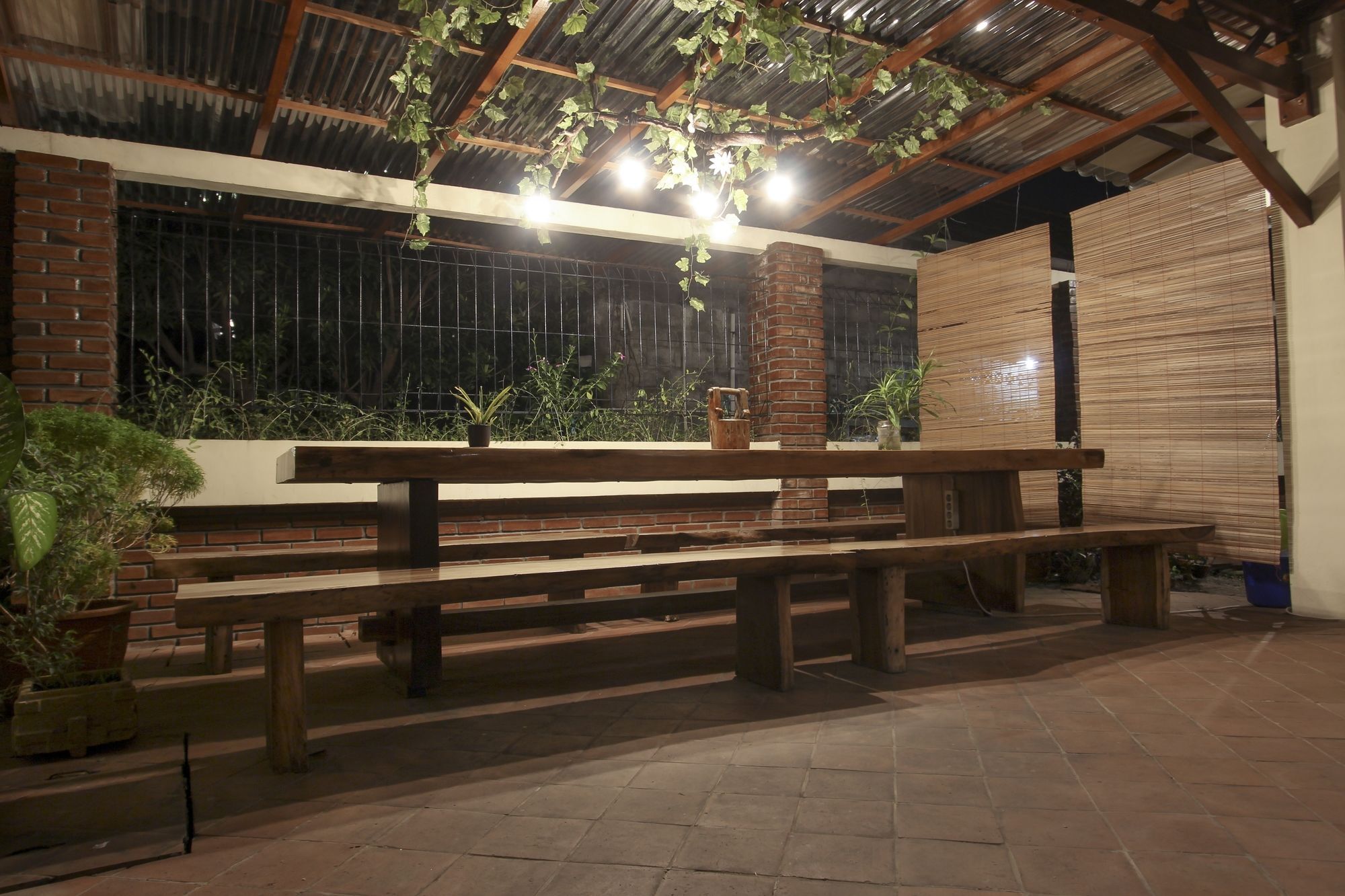De Hostel ยอกยาการ์ตา ภายนอก รูปภาพ